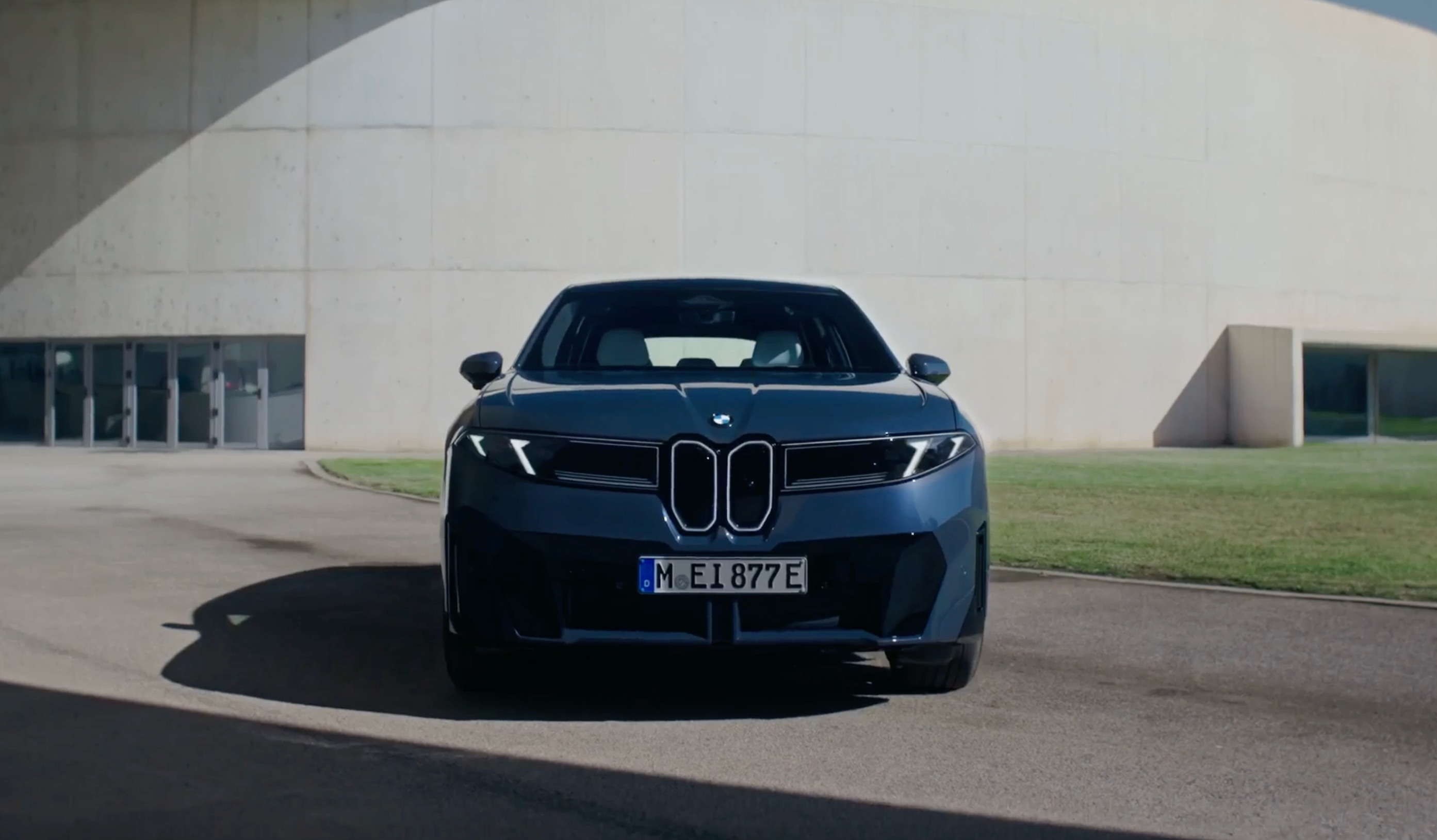 [BMW image]
